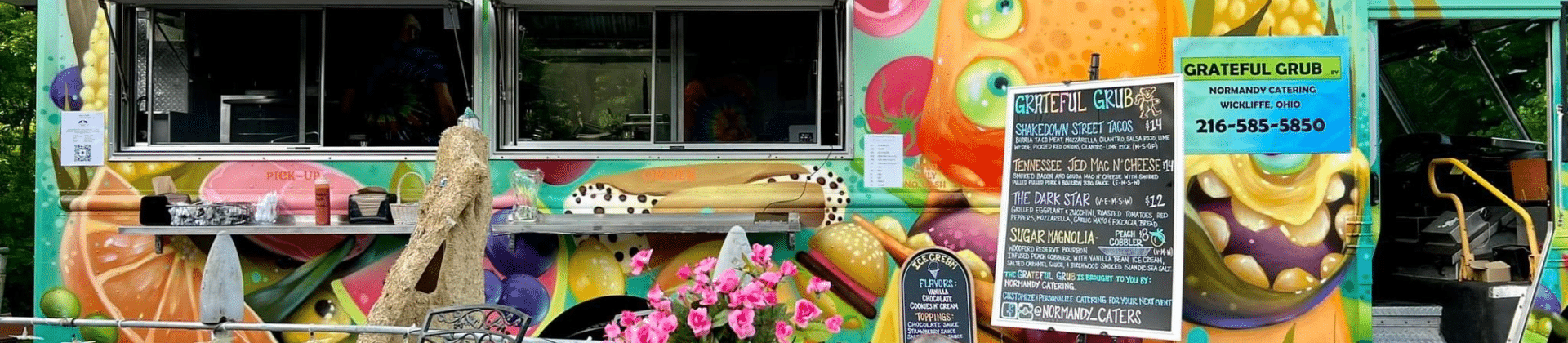 Photo of exterior of Grateful Grub Food Truck